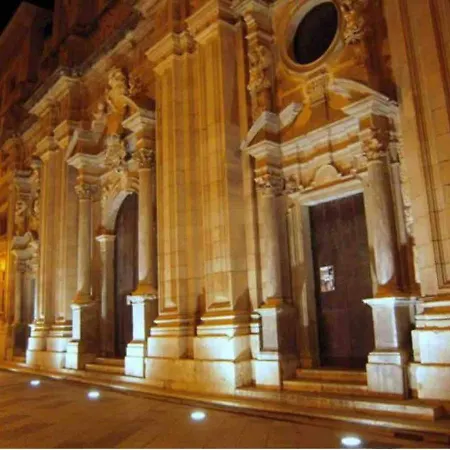 Alhambra , Nel Cuore Pulsante Di Apartment Trapani
